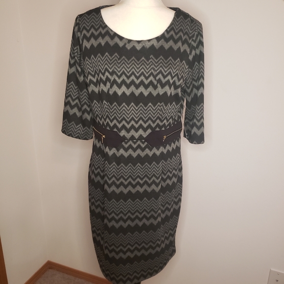 Trendmakers black and gray chevron print dress - Picture 1 of 8